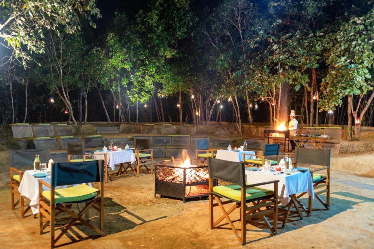 Kanha Jungle Camp Exterior foto