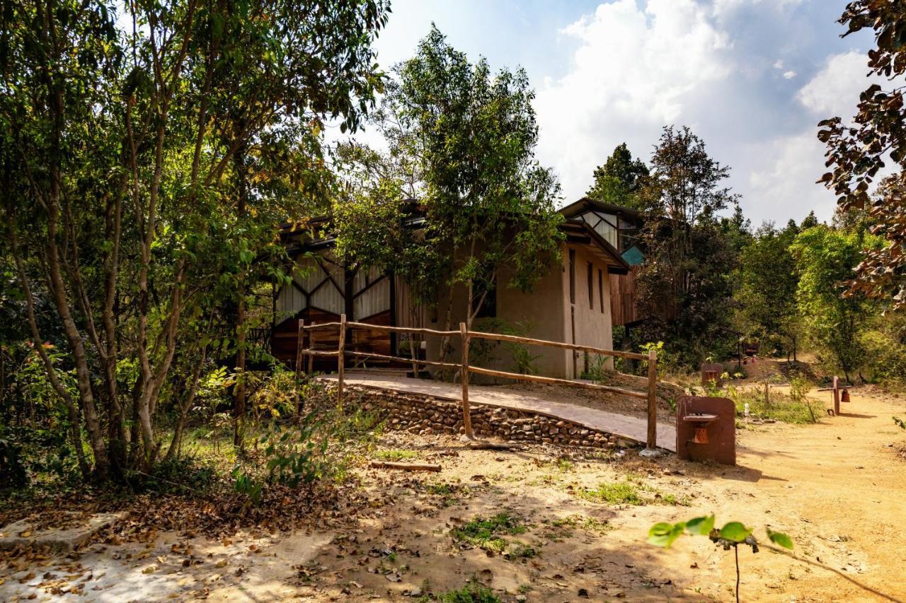 Kanha Jungle Camp Exterior foto